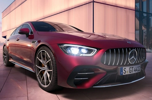 Mercedes Benz GT COUPE 4