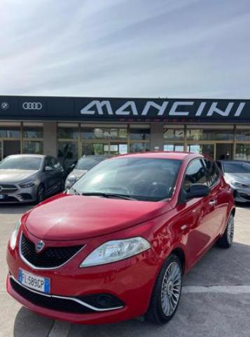 Lancia Ypsilon 1.2 69 Cv 5 Porte Gpl Ecochic Gold 