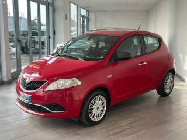 Lancia Ypsilon 1.2 69 Cv 5 Porte Silver 