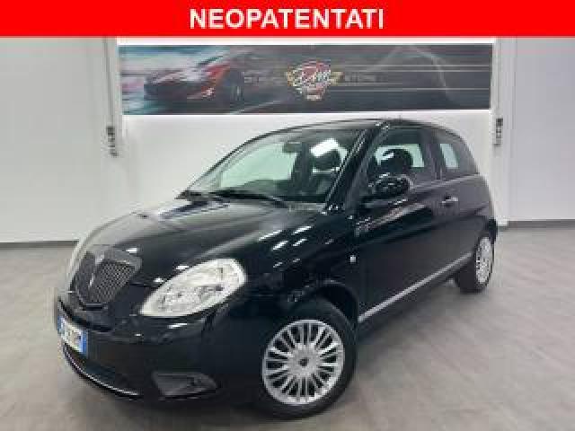 Lancia Ypsilon 1.2 Platino 