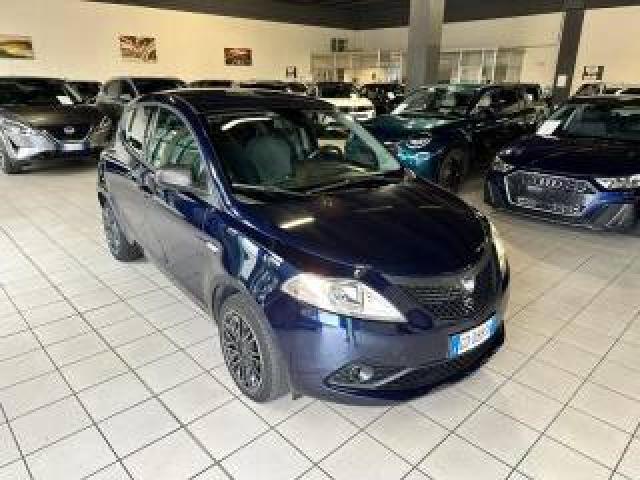 Lancia Ypsilon 1.0 Firefly 5 Hybrid Ecochic Silver Neopatentati 