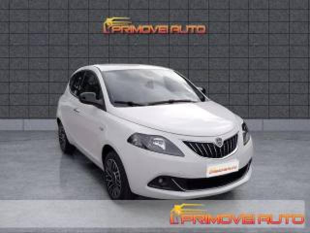 Lancia Ypsilon 1.0 Firefly 5 Porte S&s Hybrid Platino 