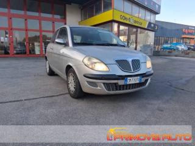 Lancia Ypsilon 1.2 Argento 