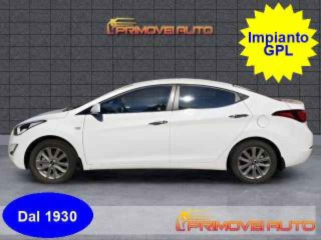 Hyundai Elantra 1.6i Ultra Gpl  