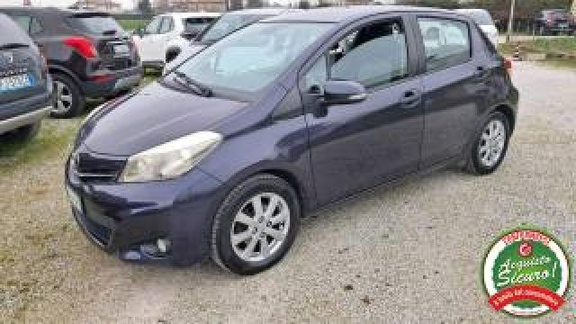 Toyota Yaris 1.3 5 Porte Lounge Gpl 