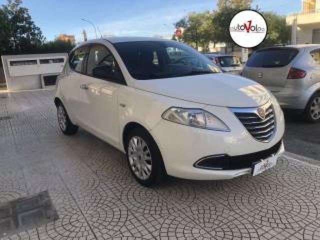 Lancia Ypsilon 1.2 69 Cv 5 Porte Gold 