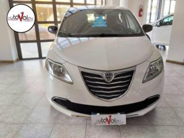 Lancia Ypsilon 1.2 69 Cv 5 Porte Gold 