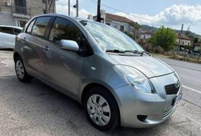 Toyota Yaris 1.0 5 Porte Sol 