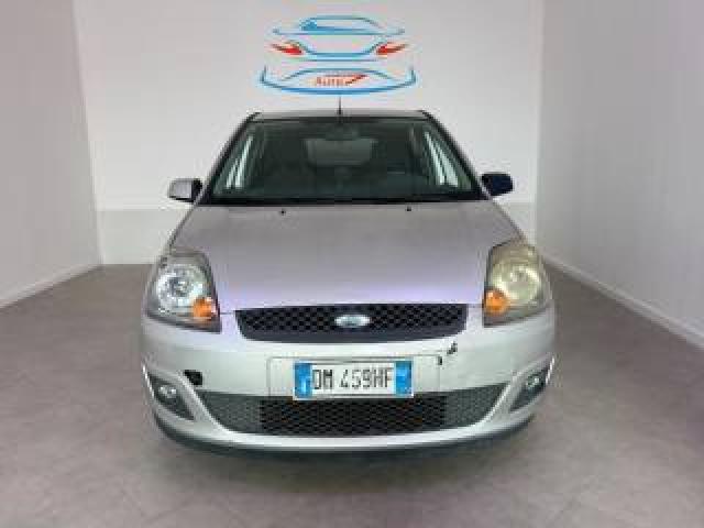 Ford Fiesta 1.2 16v 5p. Ghia 