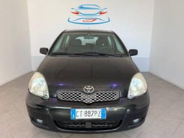 Toyota Yaris 1.3i 16v Cat 3 Porte Sol 