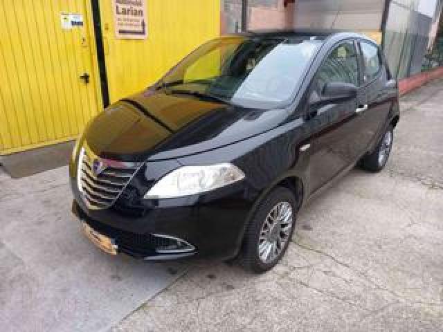 Lancia Ypsilon 0.9  85 Cv 5 Porte Metano Ecochic Gold Neopatentat 