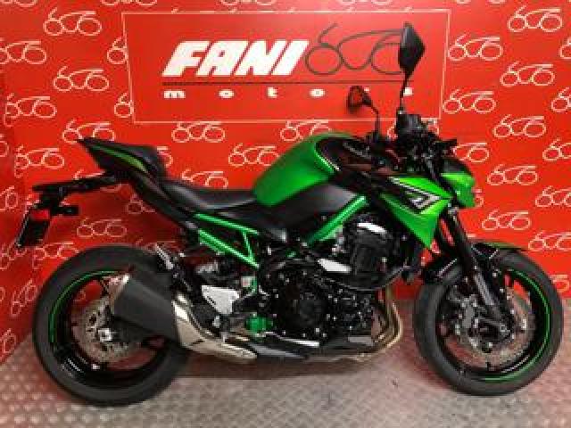 Kawasaki Z 900 . 