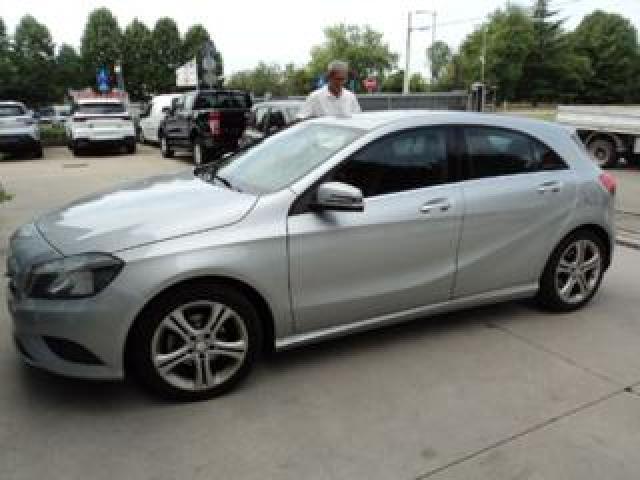 Mercedes Benz A 160 Dark Night Edition 