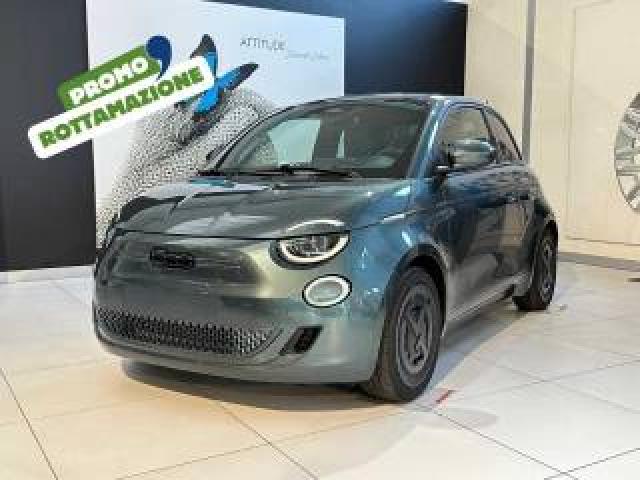 Fiat 500e Berlina 42 Kwh Giorgio Armani 