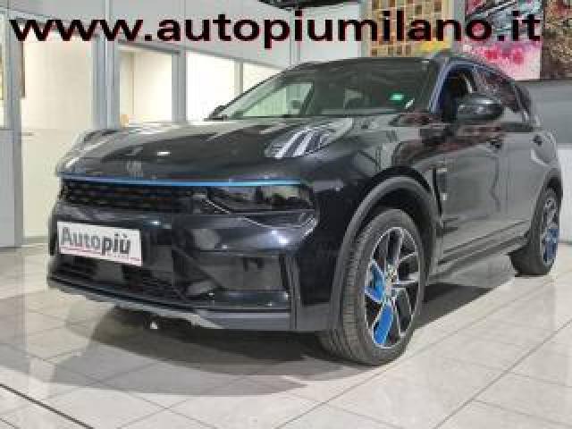 Lynk & Co 01 Phev 