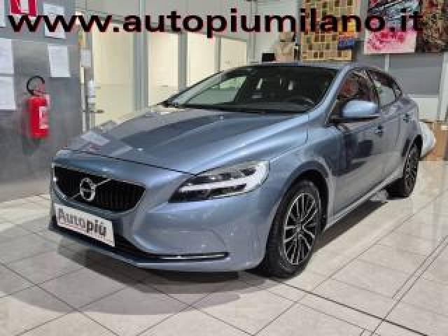 Volvo V40 D3 Momentum 