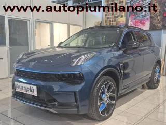 Lynk & Co 01 Phev 