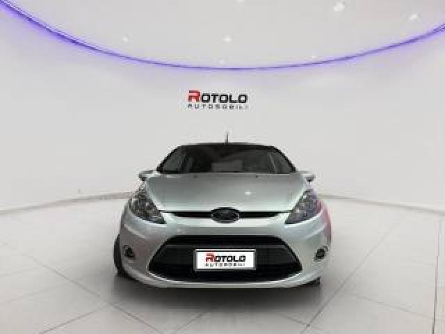 Ford Fiesta 1.2 16v 82cv 5p. Titanium Bs. 
