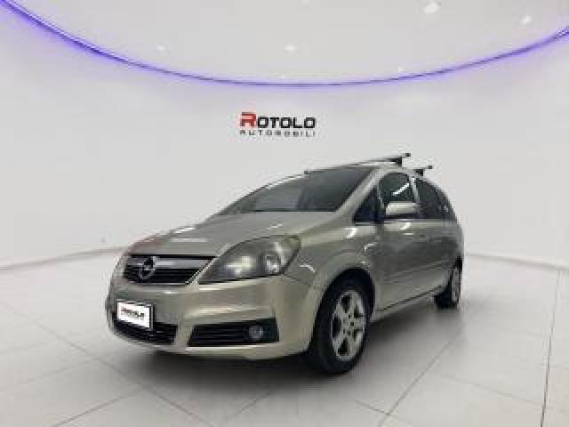 Opel Zafira 1.8 16v Vvt Cosmo 