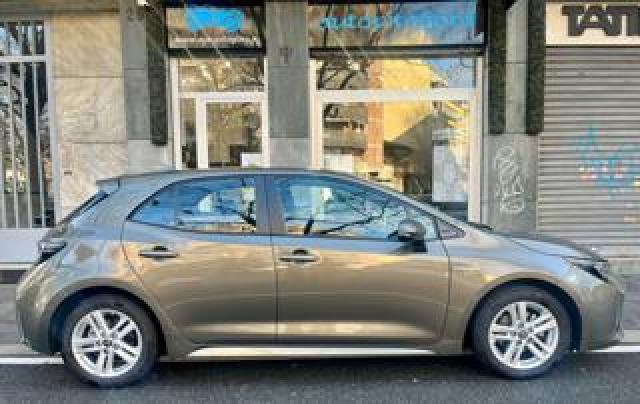 Toyota Corolla 1.8 Hybrid Business 