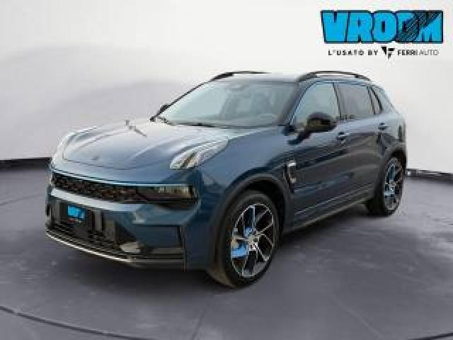 Lynk & Co 01 Phev 