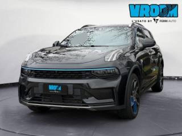 Lynk & Co 01 Phev 