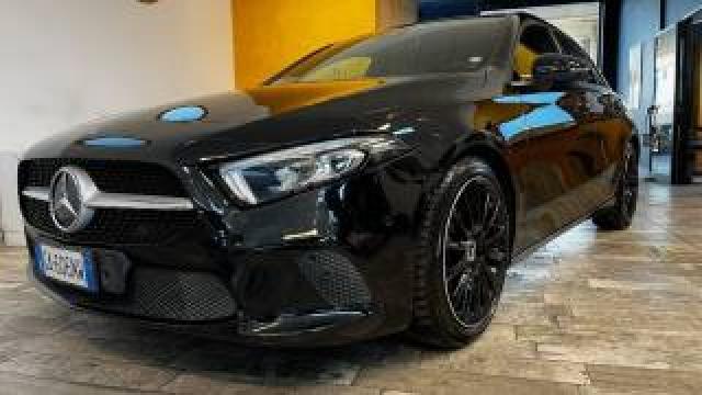 Mercedes Benz A 180 D Premium 