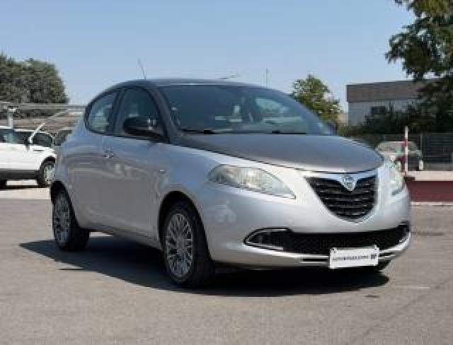 Lancia Ypsilon 1.2 69 Cv 5 Porte S&s Gold 