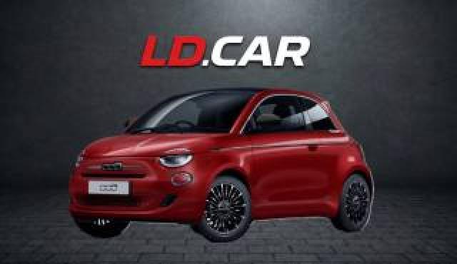 Fiat 500 Berlina Hybrid La Prima 