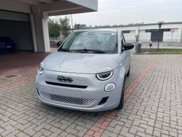 Fiat 500 Berlina Hybrid Icon 