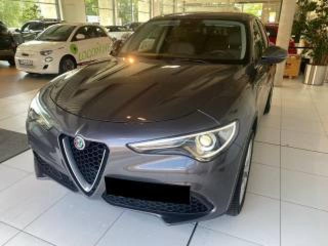 Alfa Romeo Stelvio 2.0 Turbo 200 Cv At8 Q4 