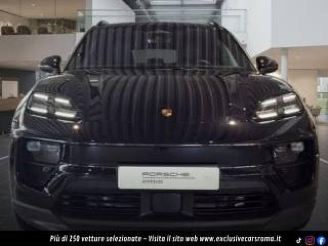 Porsche Macan 4 