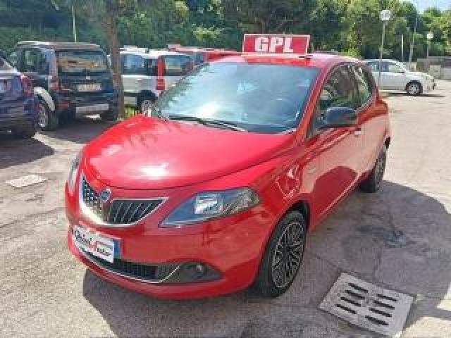Lancia Ypsilon 1.2 69 Cv 5 Porte Gpl Ecochic *uniproprietario* 