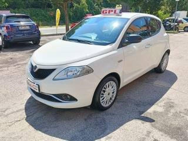 Lancia Ypsilon 1.2 69 Cv 5 P: Gpl Ecochic Silver*uniproprietario* 
