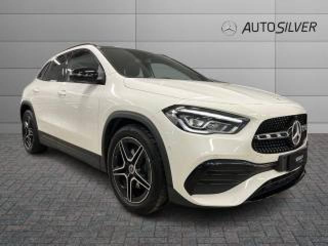 Mercedes Benz Gla 200 D Automatic Premiu 