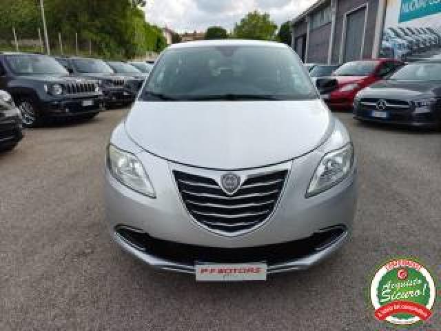 Lancia Ypsilon 0.9 Twinair 85 Cv 5 Porte S&s Dfn Gold 