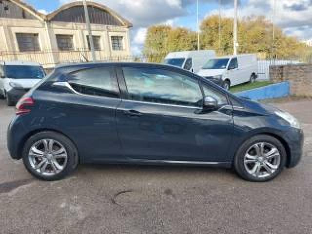 Peugeot 208 1.6 E-Hdi 92 Cv  3 Porte  