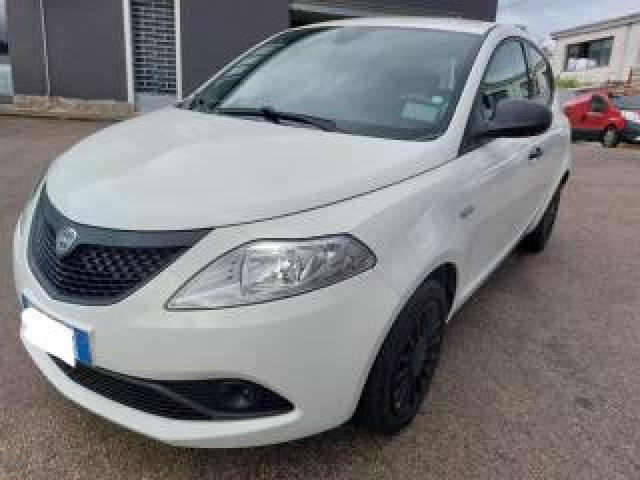 Lancia Ypsilon 1.0 Firefly 5 Porte S&s Hybrid Ecochic  