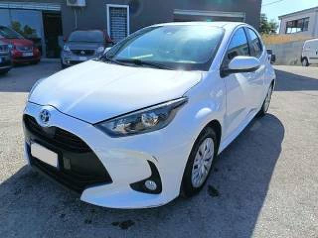 Toyota Yaris 1.5 Hybrid 5 Porte Lounge 
