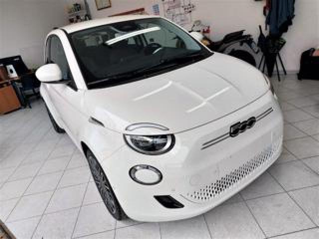 Fiat 500e 42 Kwh Berlina - Km Zero Italiana 