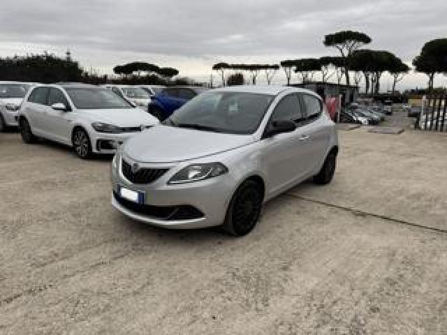 Lancia Ypsilon Hybrid 1.0cc 70cv Cerchi In Lega 
