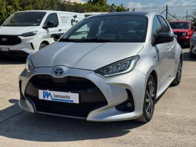 Toyota Yaris Hybrid Lounge 1.5cc 116cv 