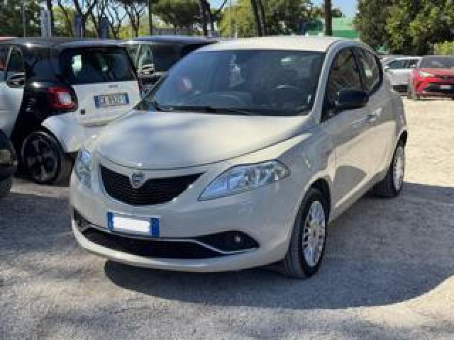Lancia Ypsilon 1.2cc 69cv 