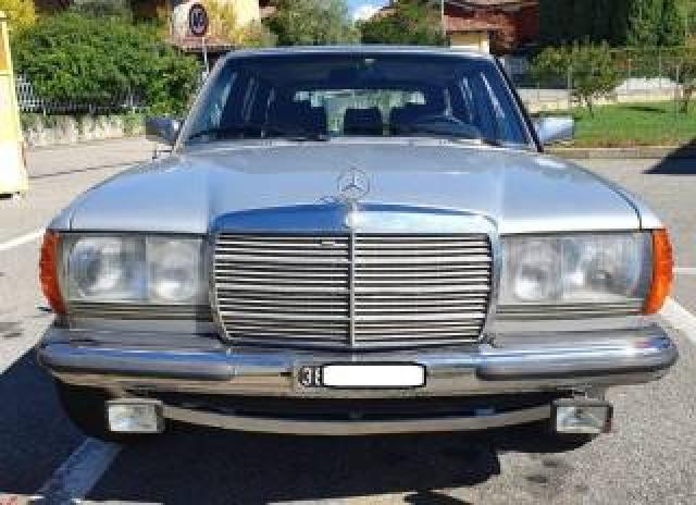 Mercedes Benz