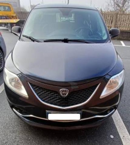 Lancia Ypsilon 1.2 69 Cv 5 Porte Gold 