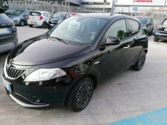 Lancia Ypsilon 1.0 Firefly 5porte S&s Hybrid Ecochic Gpl Gold 