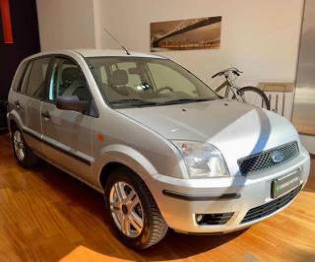 Ford Fusion 1.6 16v 5p. 