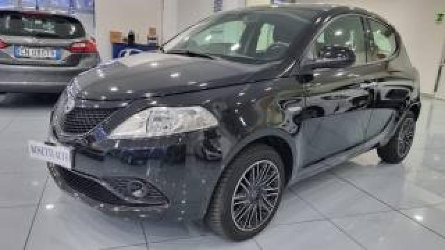 Lancia Ypsilon 1.2 69 Cv 5 Porte Gold 