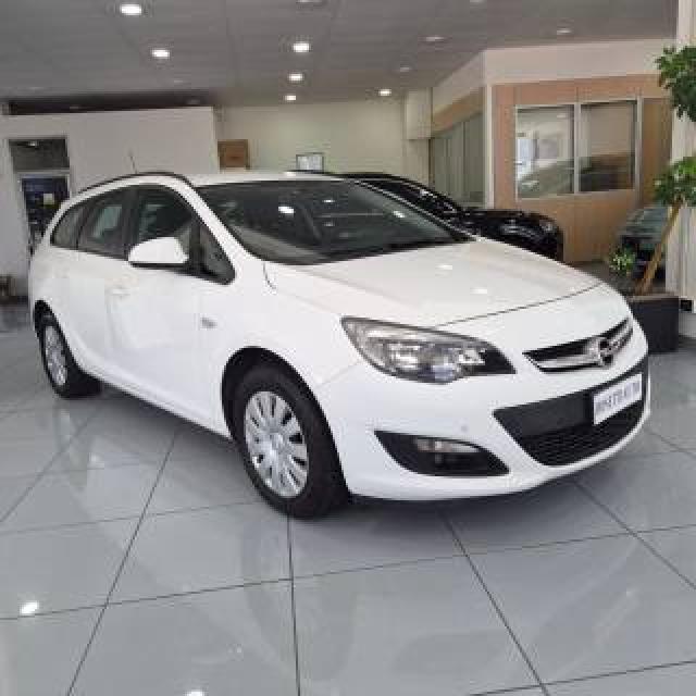 Opel Astra 1.6 Cdti  