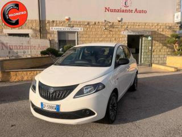 Lancia Ypsilon 1.0 Firefly 5 Porte S&s Hybrid Platino 